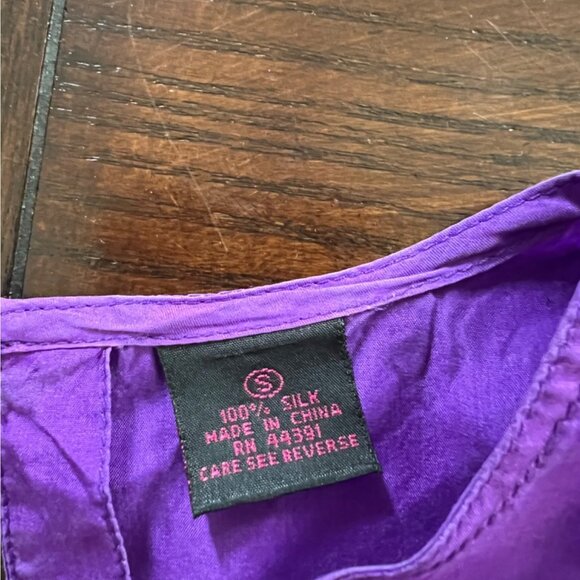 Vintage Quarters Purple Silk Blouse Pullover Shirt Shoulder Pads Keyhole Small - Picture 6 of 9